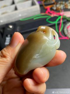 25【和田玉】糖料寿桃吊坠