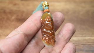 和田玉籽料形成需要几万年?揭秘天然红黑皮成因